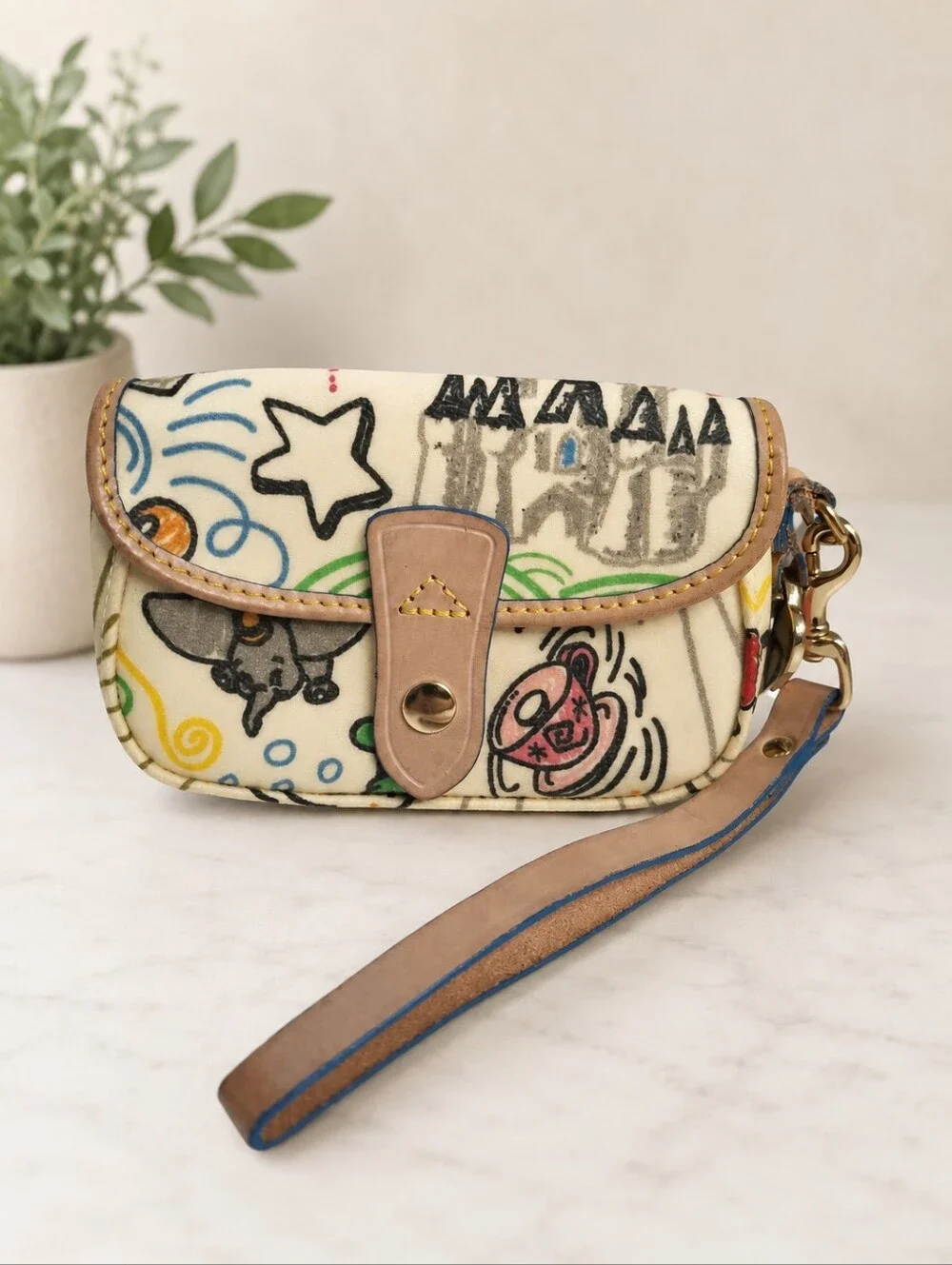 Dooney & Bourke Disney Parks White Sketch V2 Snap Wristlet